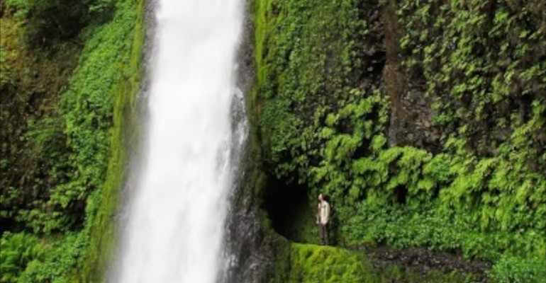 Tunnel Falls – Oregon, USA