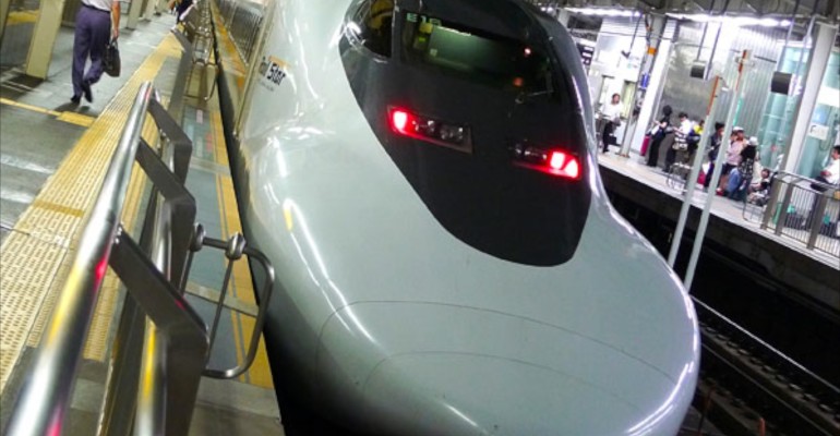 Shinkansen Platform – Kyoto, Japan