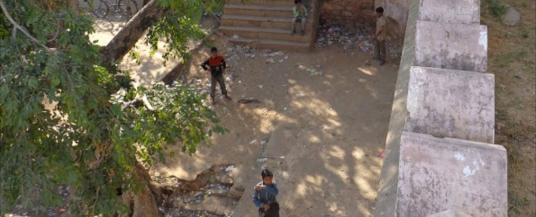 Kids Playing Cricket – Jaipur, India