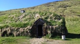 Stone Grinder – Eiríksstaðir, Iceland