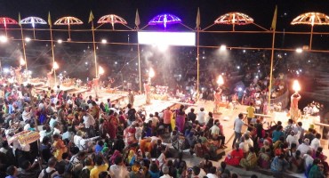 Ceremony at Ganges River - Varanasi, India